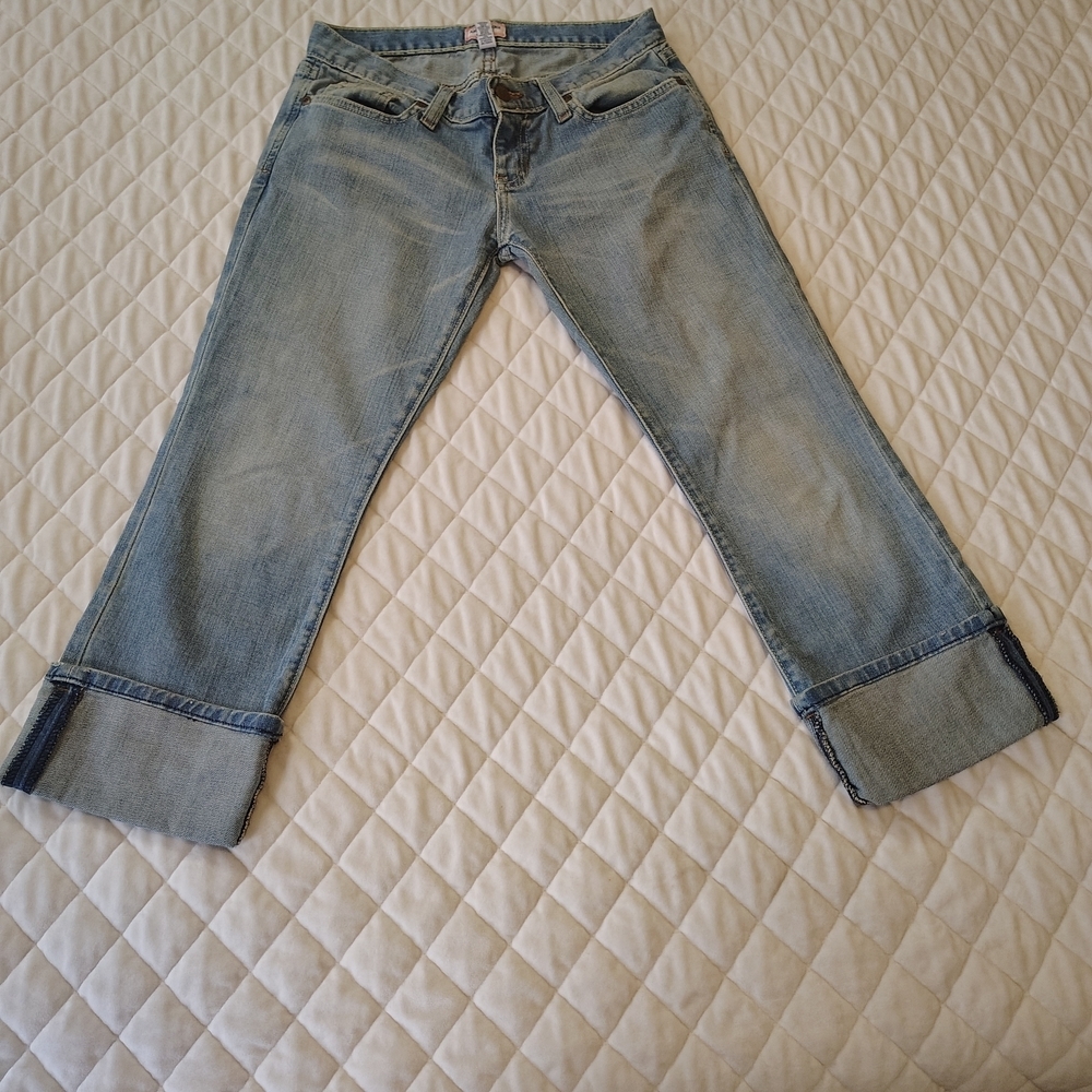 Abercrombie & Fitch Light Blue Cropped Jeans